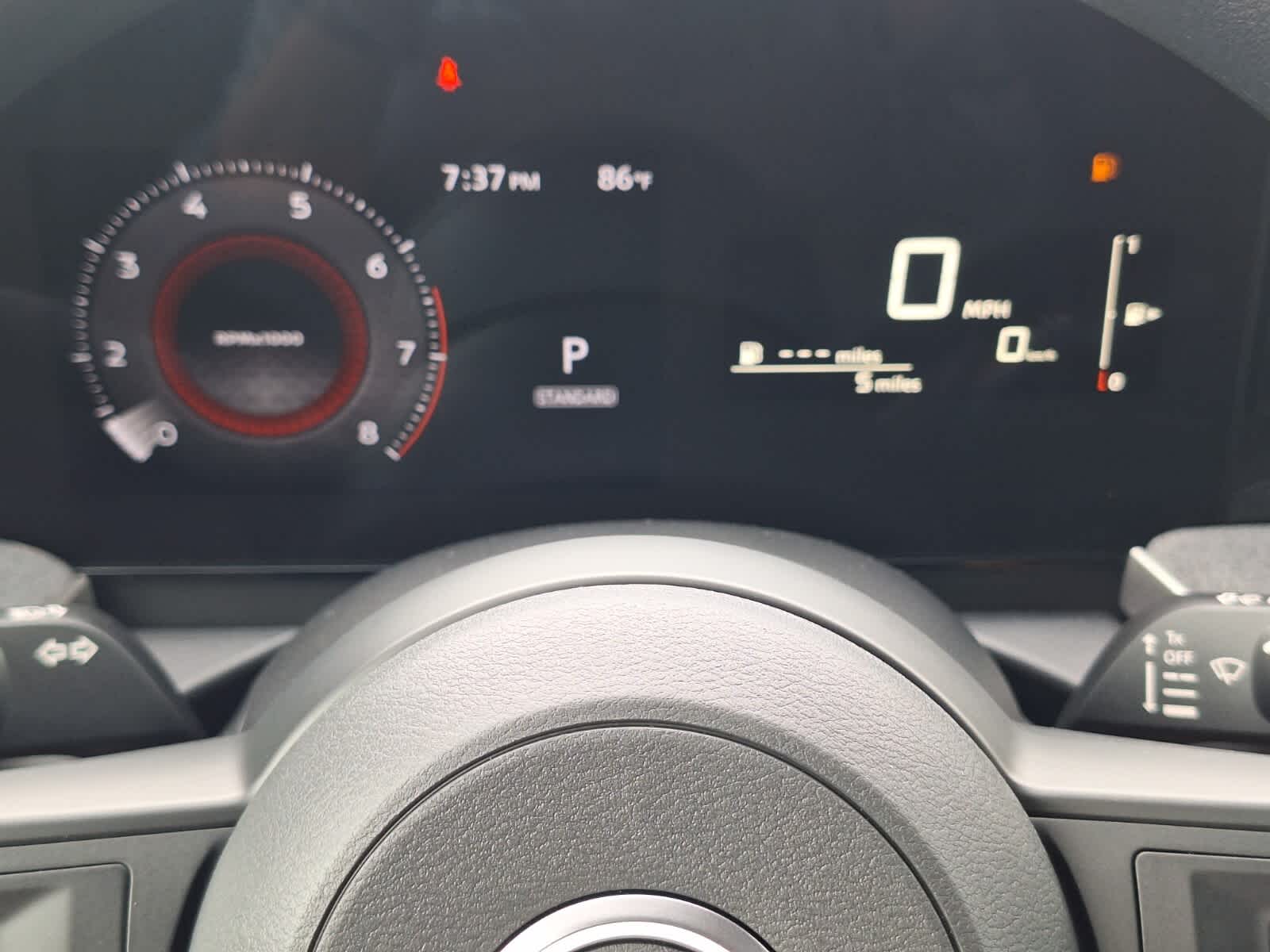 2025 Nissan Kicks SV photo 14