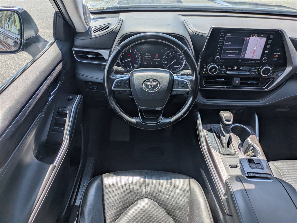 2020 Toyota Highlander Limited photo 16