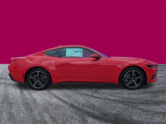 2025 Ford Mustang EcoBoost photo 2