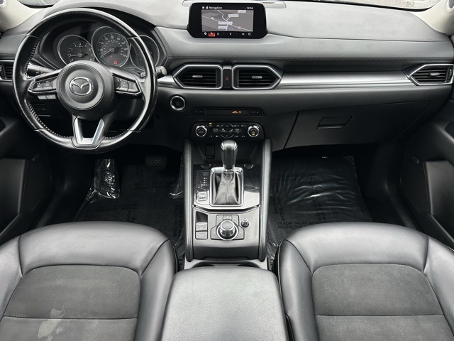 2017 Mazda CX-5 Touring photo 3