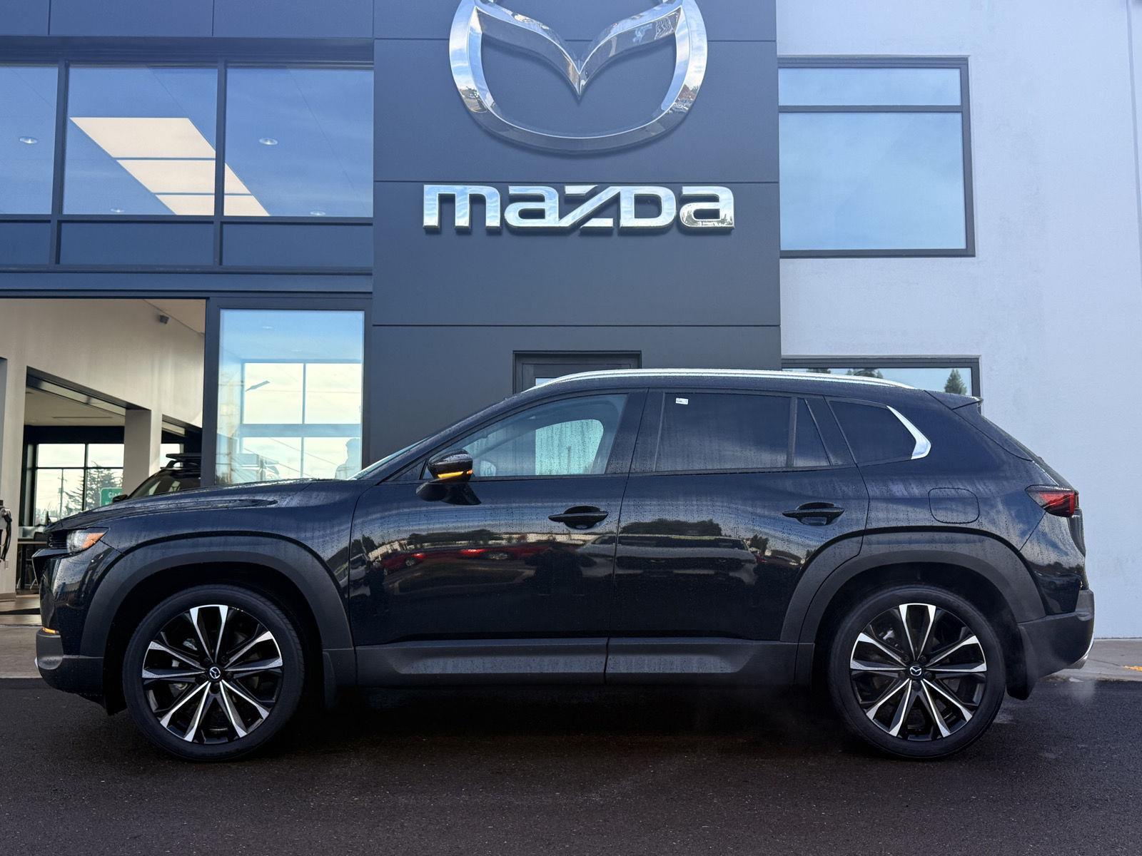 2025 Mazda CX-50 Premium's photo