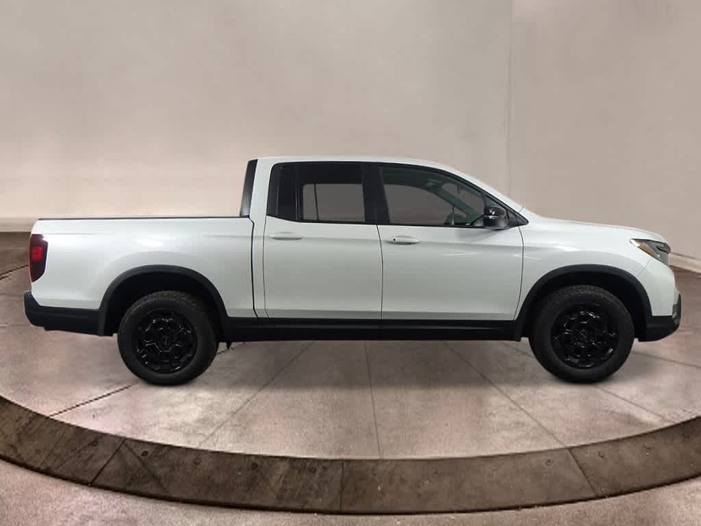 2025 Honda Ridgeline TrailSport photo 4