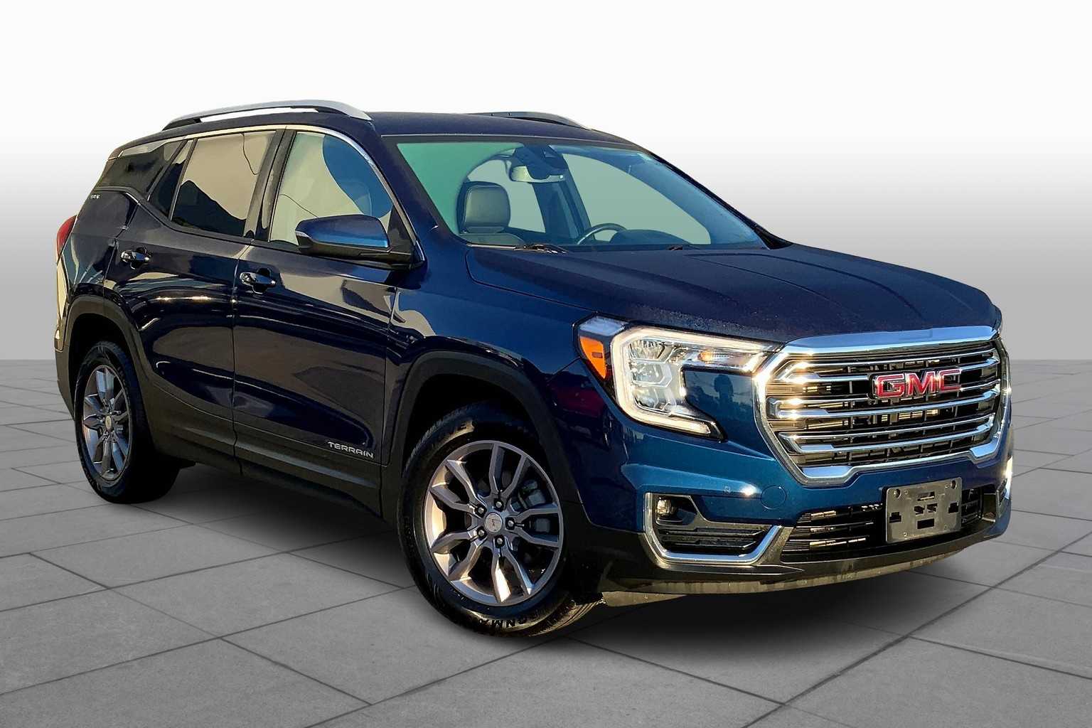 2023 Gmc Terrain SLT photo 2