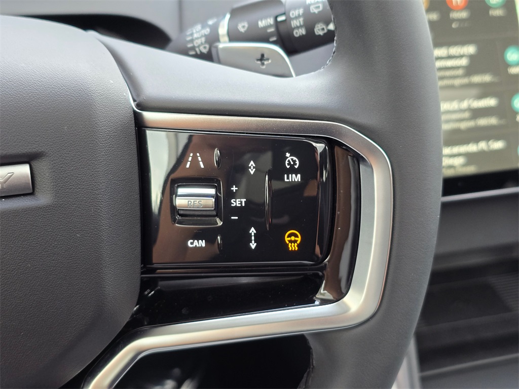 2025 Land Rover Discovery Sport S photo 16