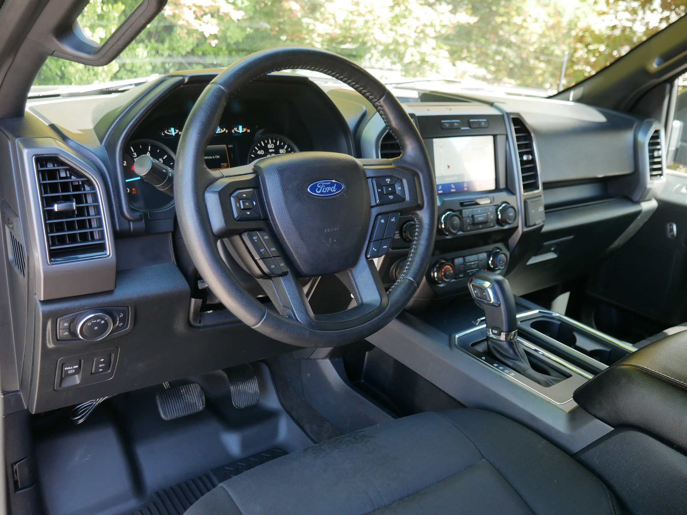 2020 Ford F-150 XLT photo 3