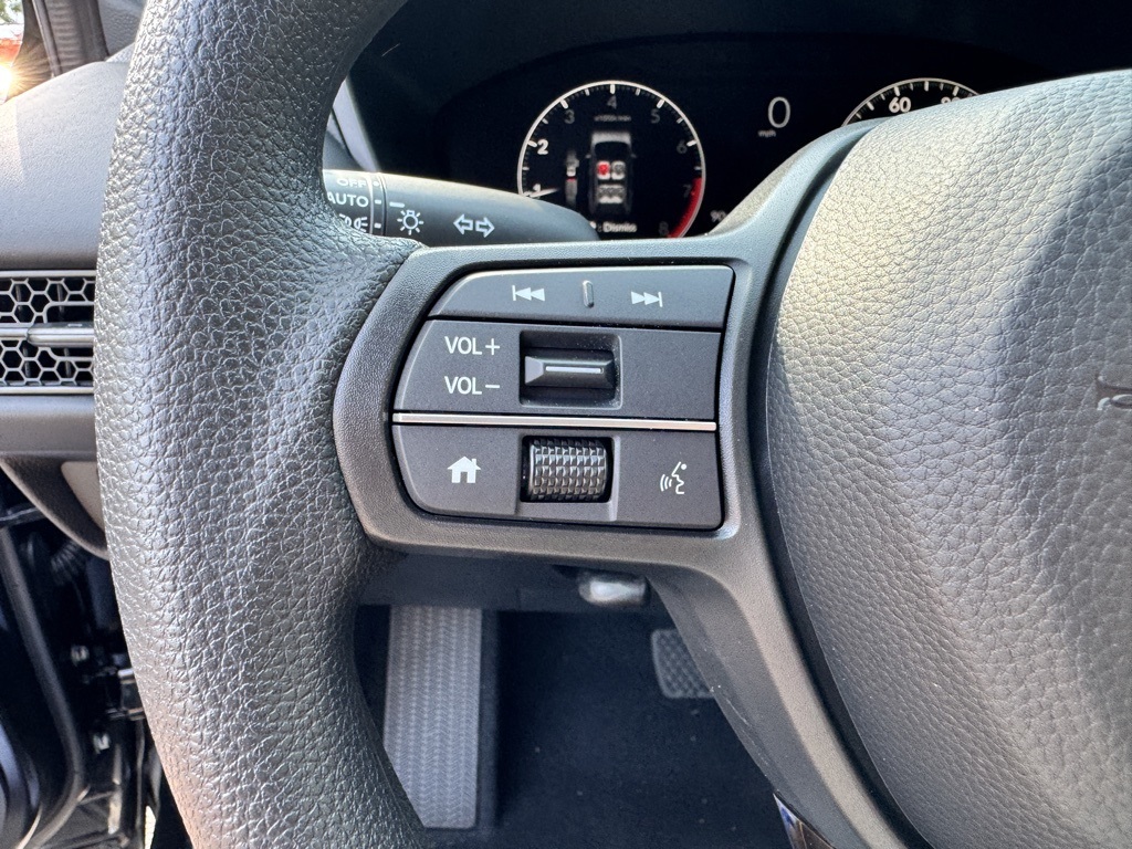 2026 Honda HR-V LX photo 18