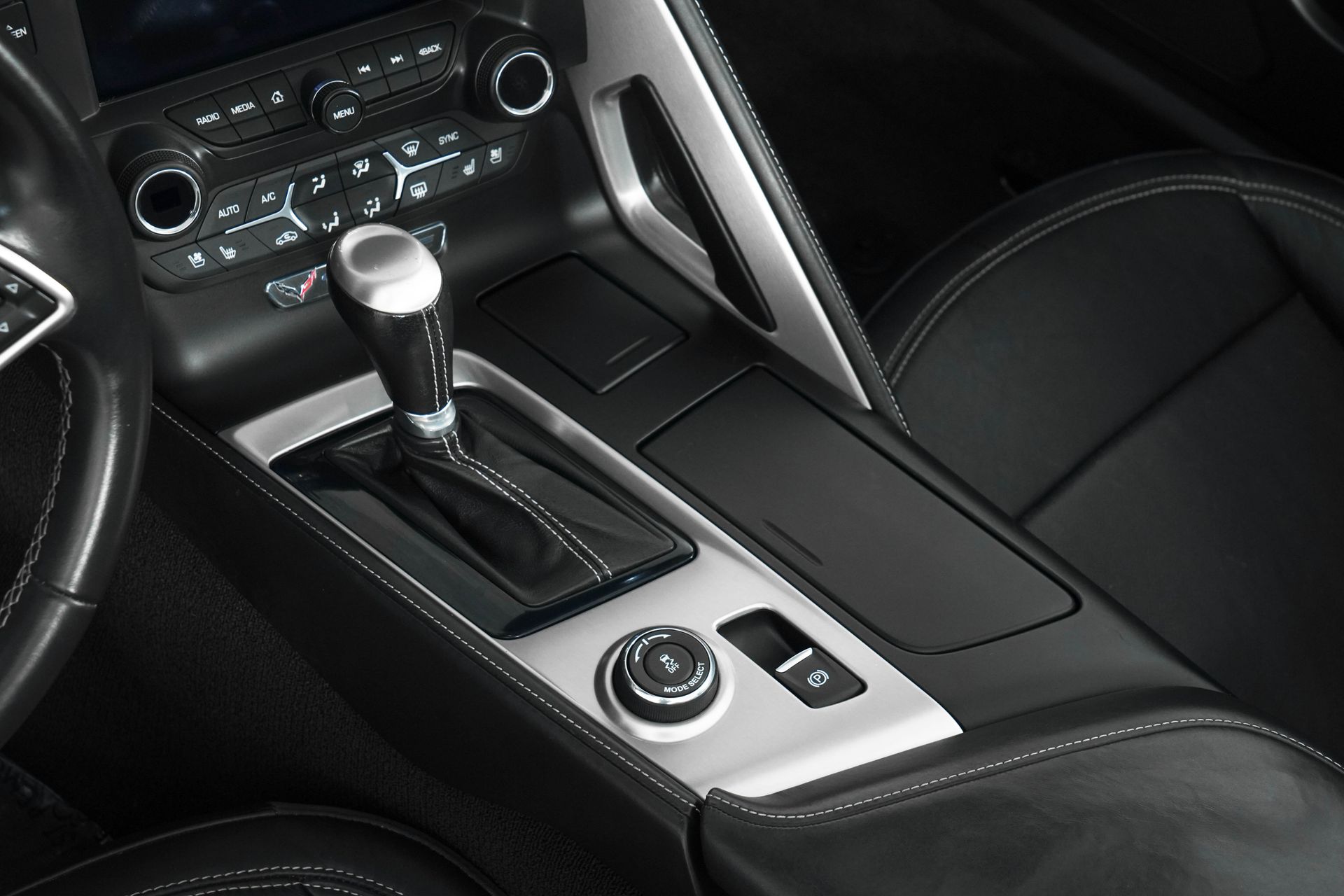 2014 Chevrolet Corvette Stingray Base 3LT photo 24