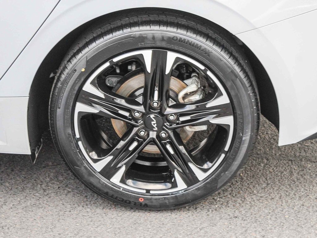 2023 Kia K5 GT-Line photo 7