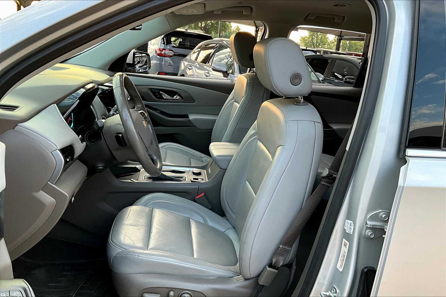 2019 Chevrolet Traverse Premier photo 7
