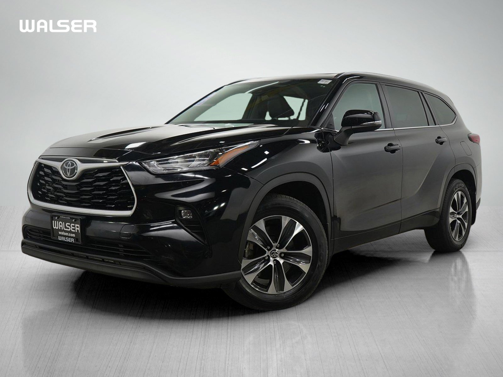2020 Toyota Highlander XLE's photo