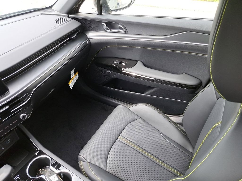 2026 Kia K5 GT photo 16