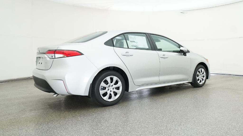 2025 Toyota Corolla LE photo 21