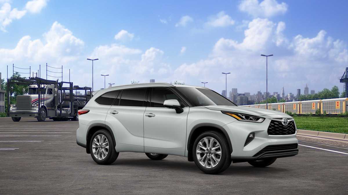 2025 Toyota Highlander Limited photo 14