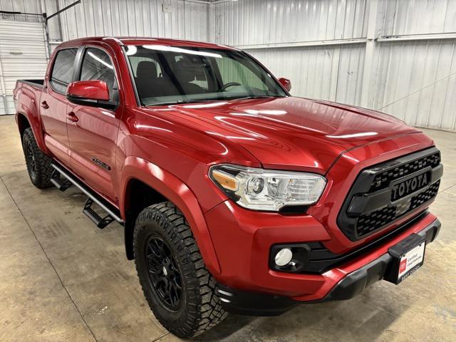 2022 Toyota Tacoma SR5's photo