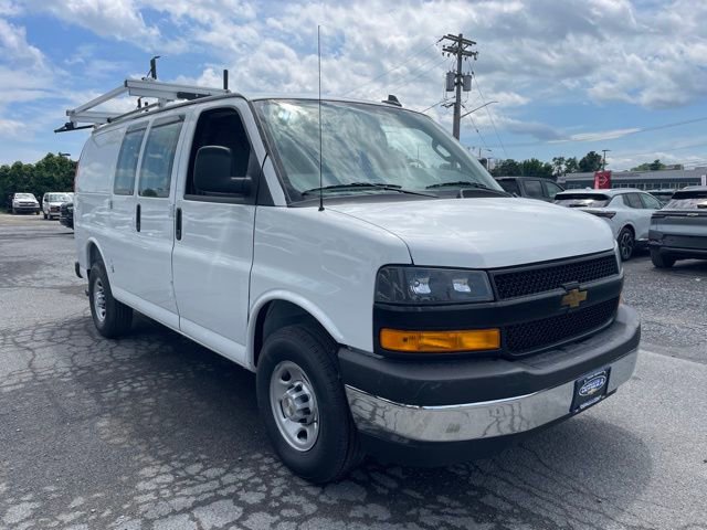 2025 Chevrolet Express Cargo Work Van's photo