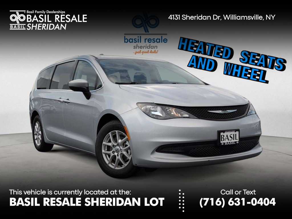 Pre-Owned 2023 Chrysler Voyager LX FWD's photo