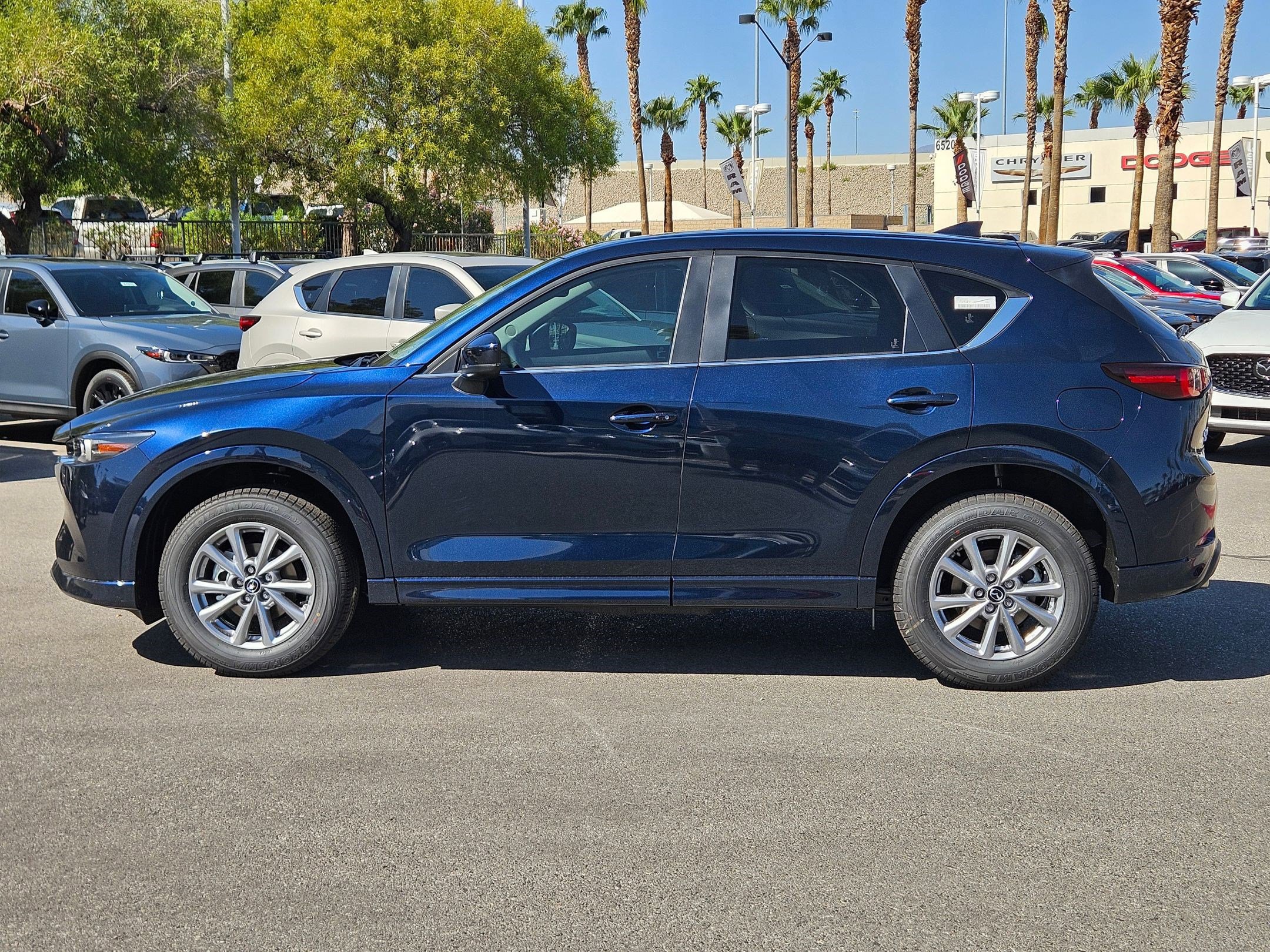 2025 Mazda CX-5 2.5 S Preferred photo 2