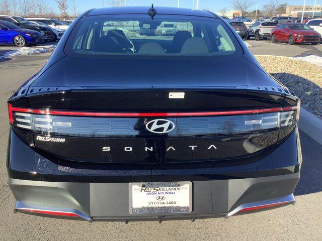 2025 Hyundai Sonata SE photo 6