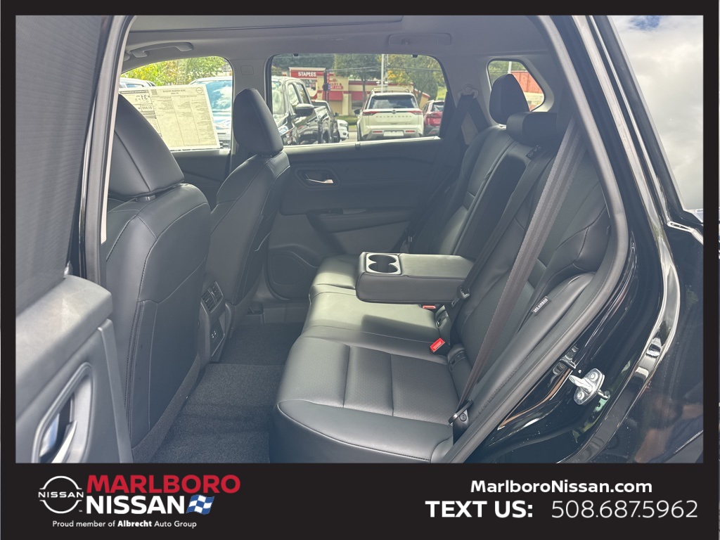 2026 Nissan Rogue SV photo 17
