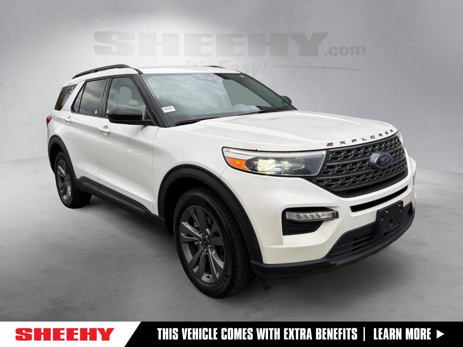 2022 Ford Explorer XLT's photo