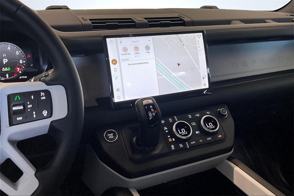 2025 Land Rover Defender 110 X-Dynamic SE photo 7