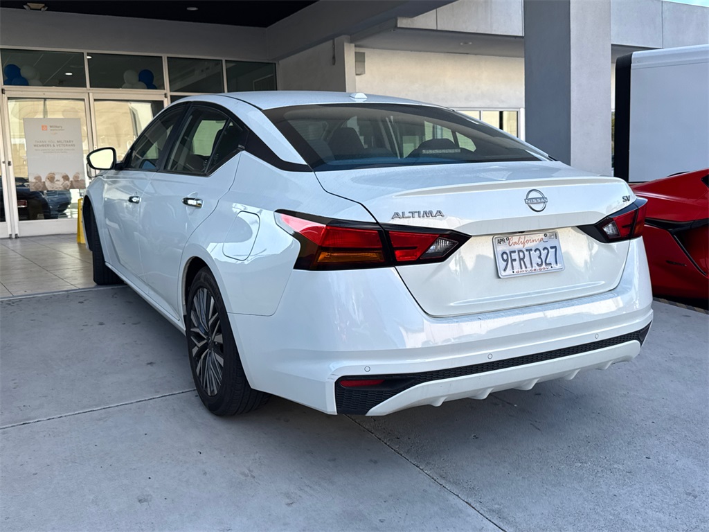 2023 Nissan Altima 2.5 SV photo 3