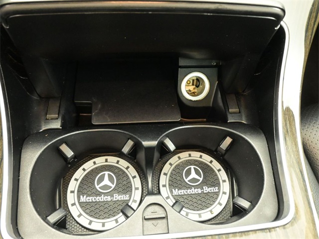 2015 Mercedes Benz C 300 4MATIC photo 5