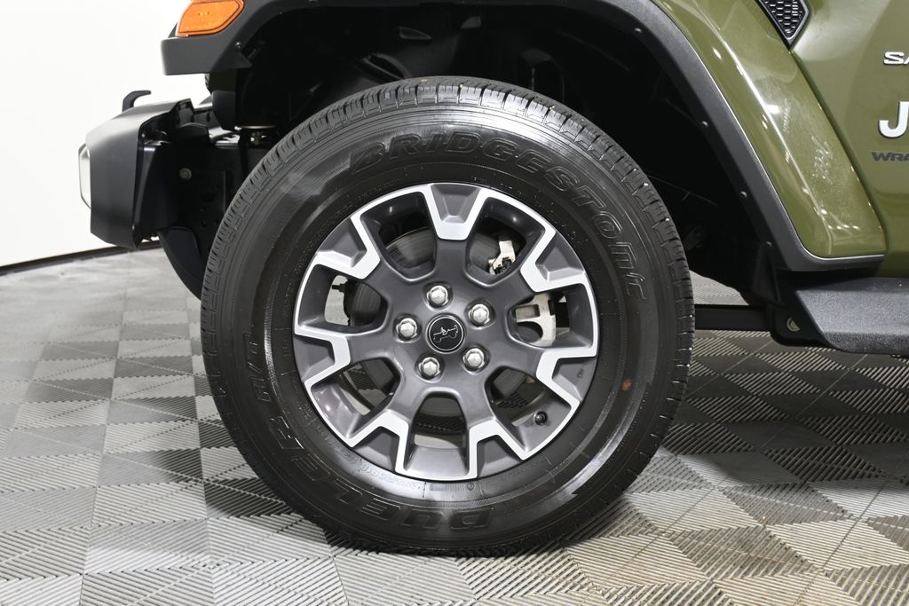 2024 Jeep Wrangler Sahara photo 11