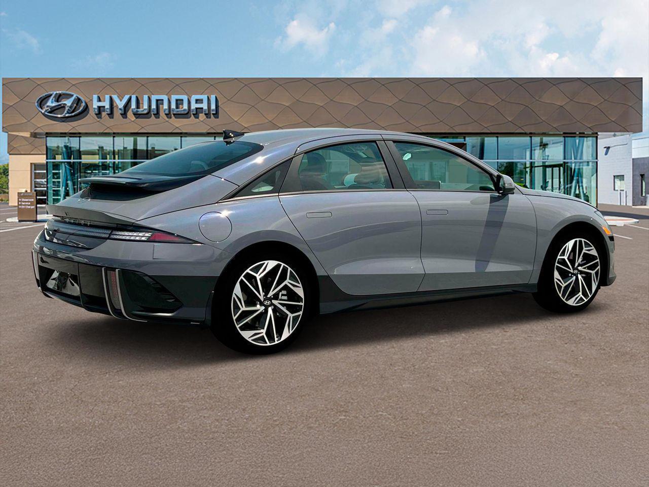 2025 Hyundai Ioniq 6 SEL photo 8