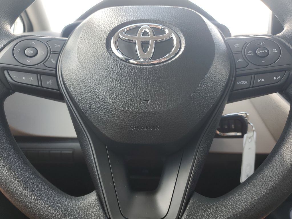2025 Toyota Corolla LE photo 17