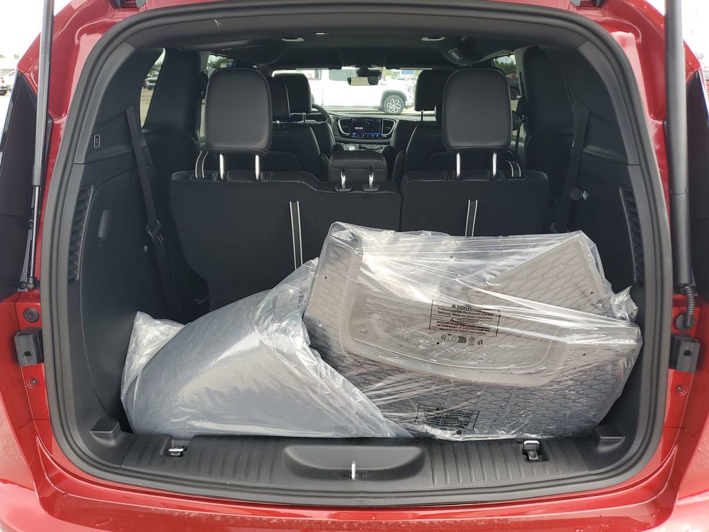 2026 Chrysler Voyager LX photo 20