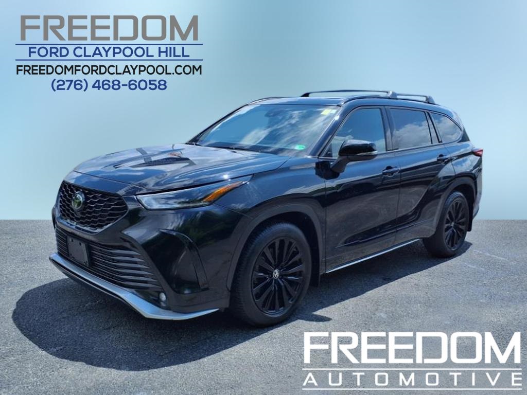 2023 Toyota Highlander XSE's photo
