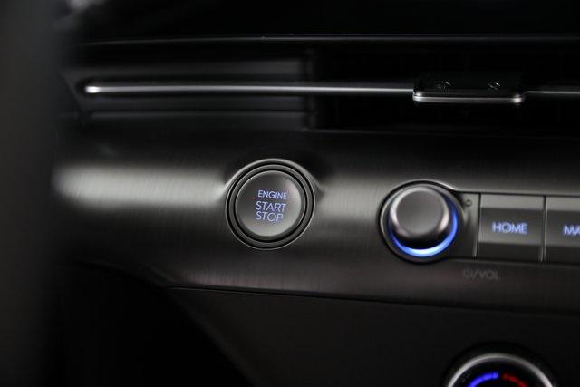 2026 Hyundai Kona SE photo 9