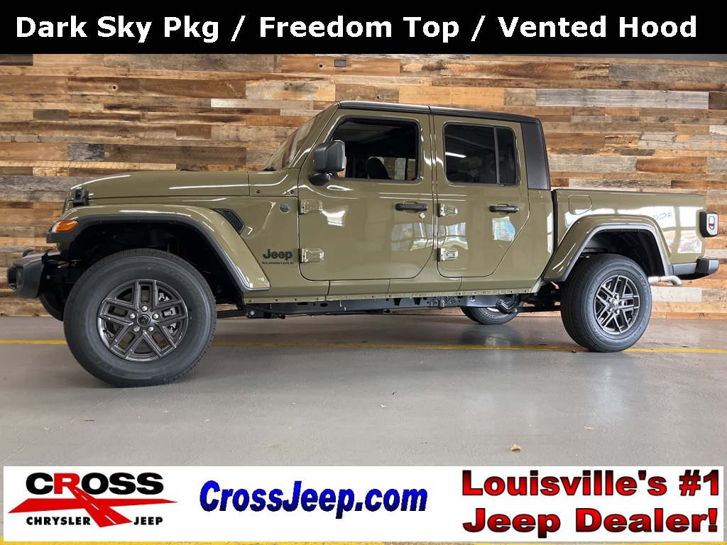 2026 Jeep Gladiator Sport S's photo