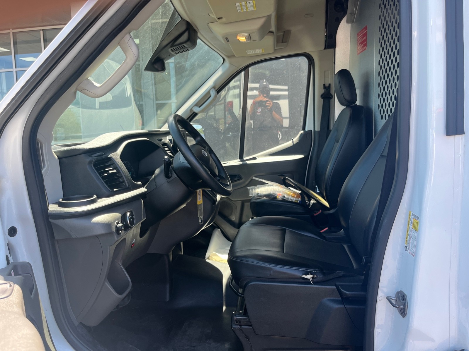 2020 Ford Transit Cargo Van photo 7
