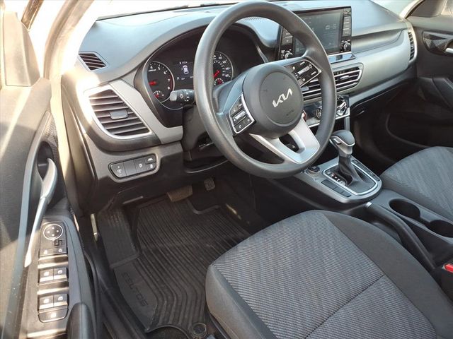 2022 Kia Seltos LX photo 15
