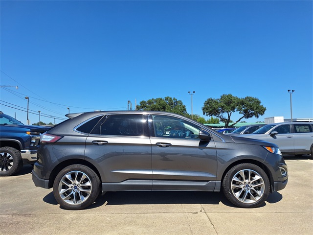 2017 Ford Edge Titanium photo 4
