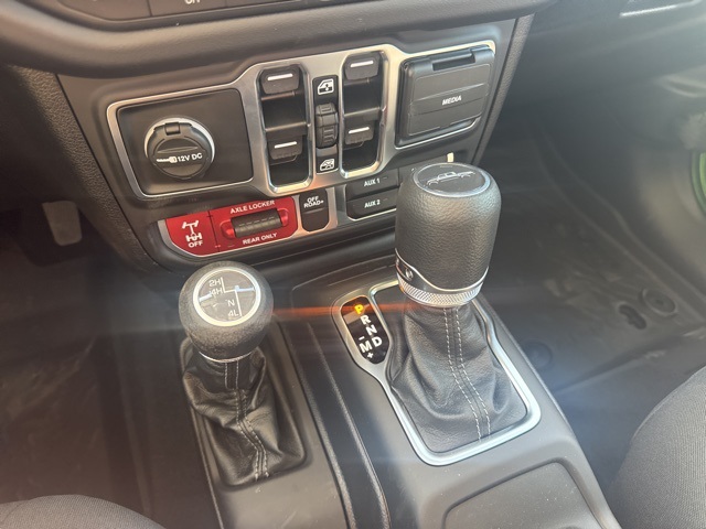2025 Jeep Gladiator Mojave photo 21
