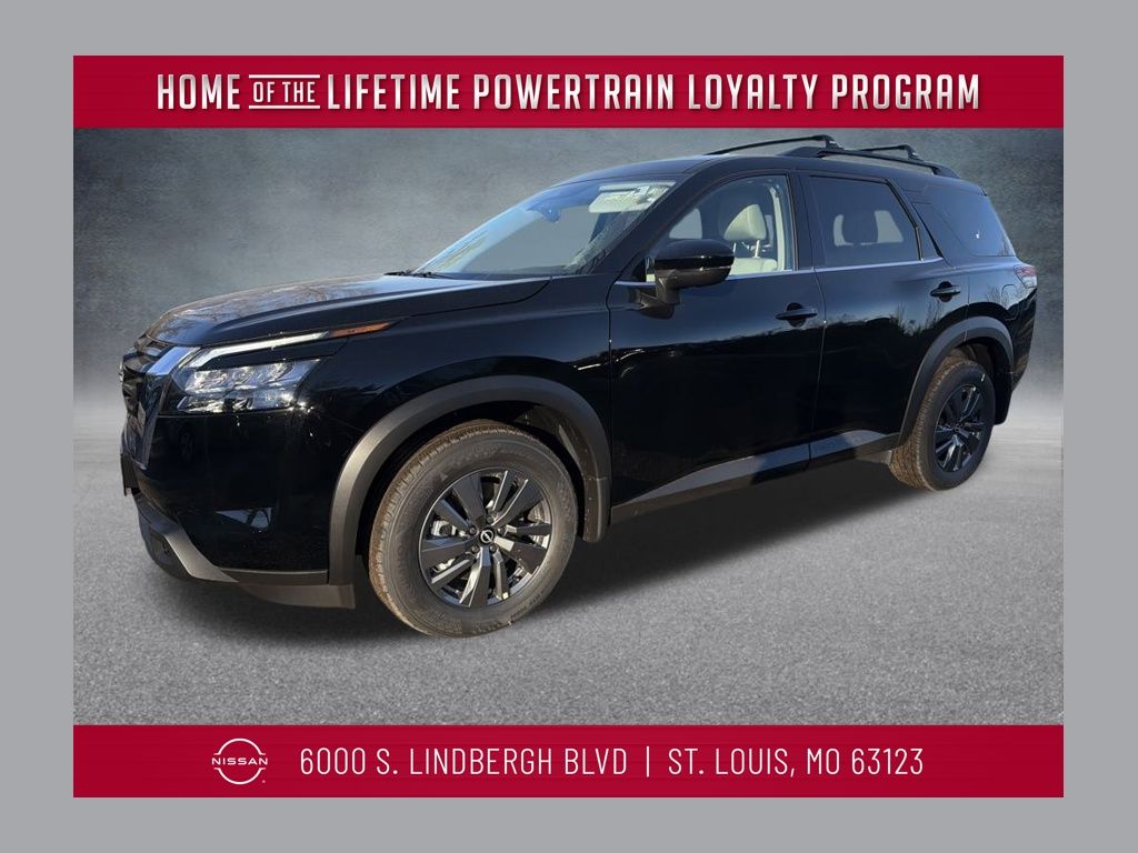 2025 Nissan Pathfinder SV's photo