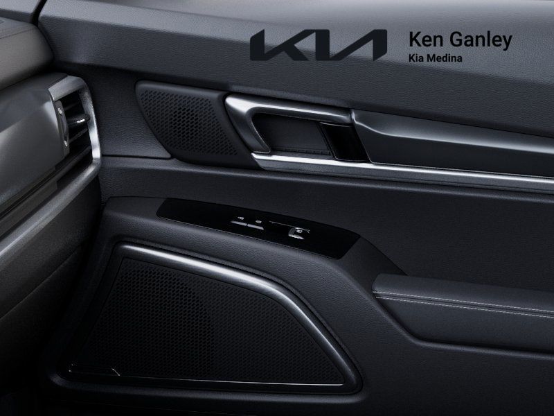 2025 Kia Telluride S photo 22