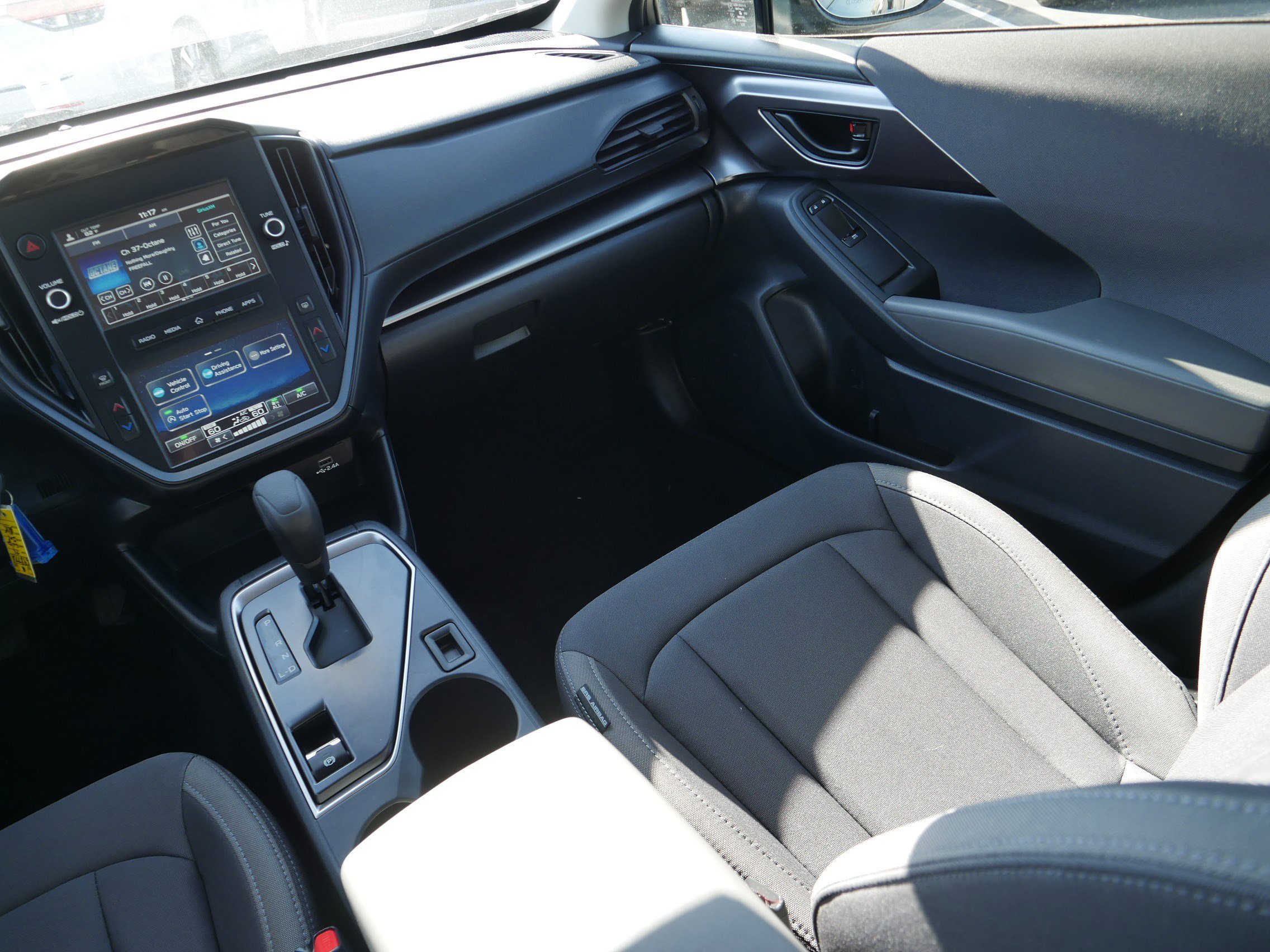 2025 Subaru Impreza Base photo 11