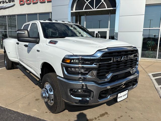 2026 Ram 3500 Tradesman photo 8
