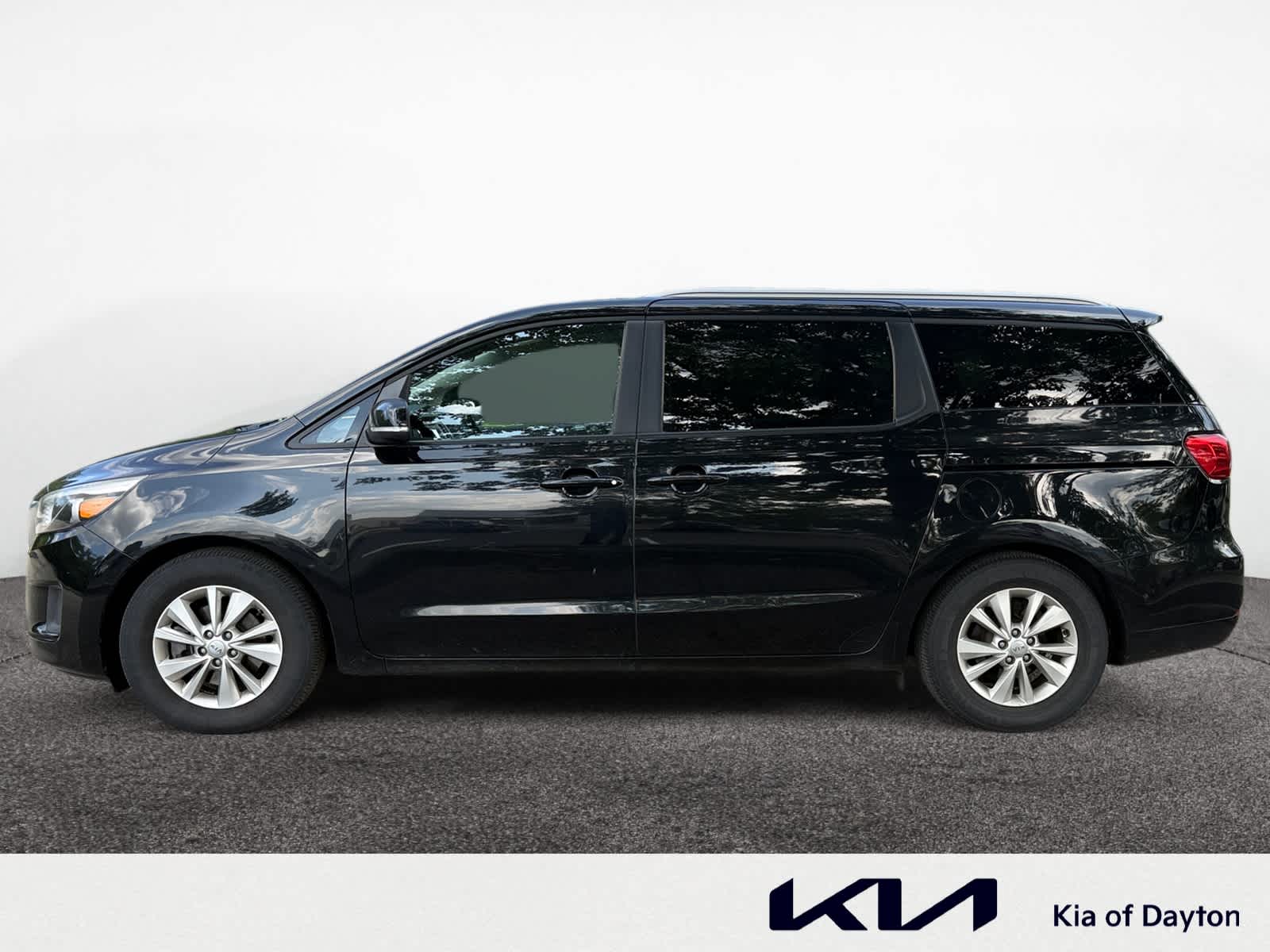 Used 2016 Kia Sedona LX with VIN KNDMB5C11G6087024 for sale in Huber Heights, OH
