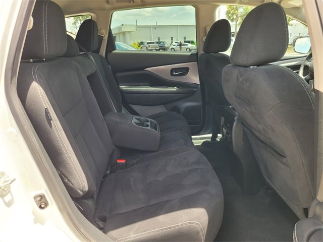 2022 Nissan Murano S photo 16