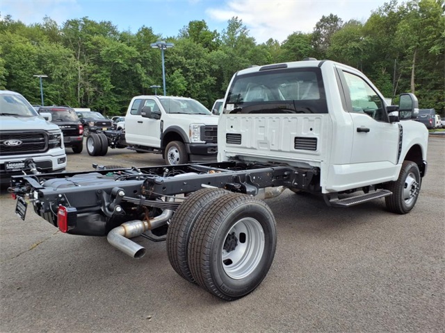 2025 Ford F-350 XL photo 6