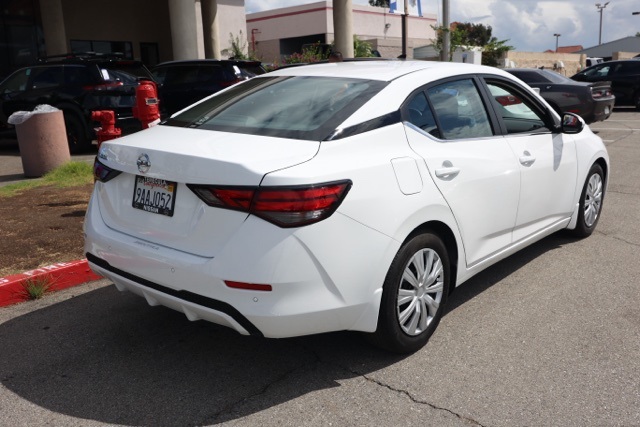 2022 Nissan Sentra S photo 3