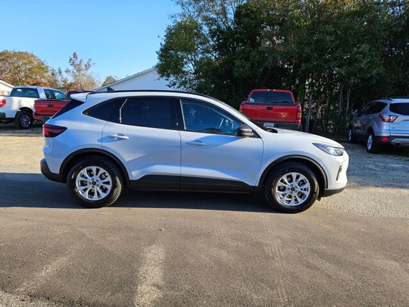 2025 Ford Escape Active photo 13