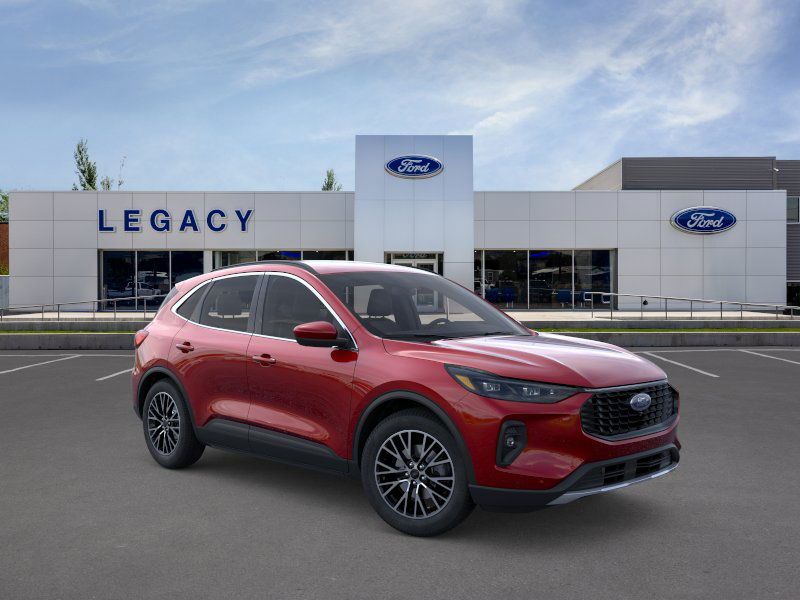 2025 Ford Escape PHEV's photo