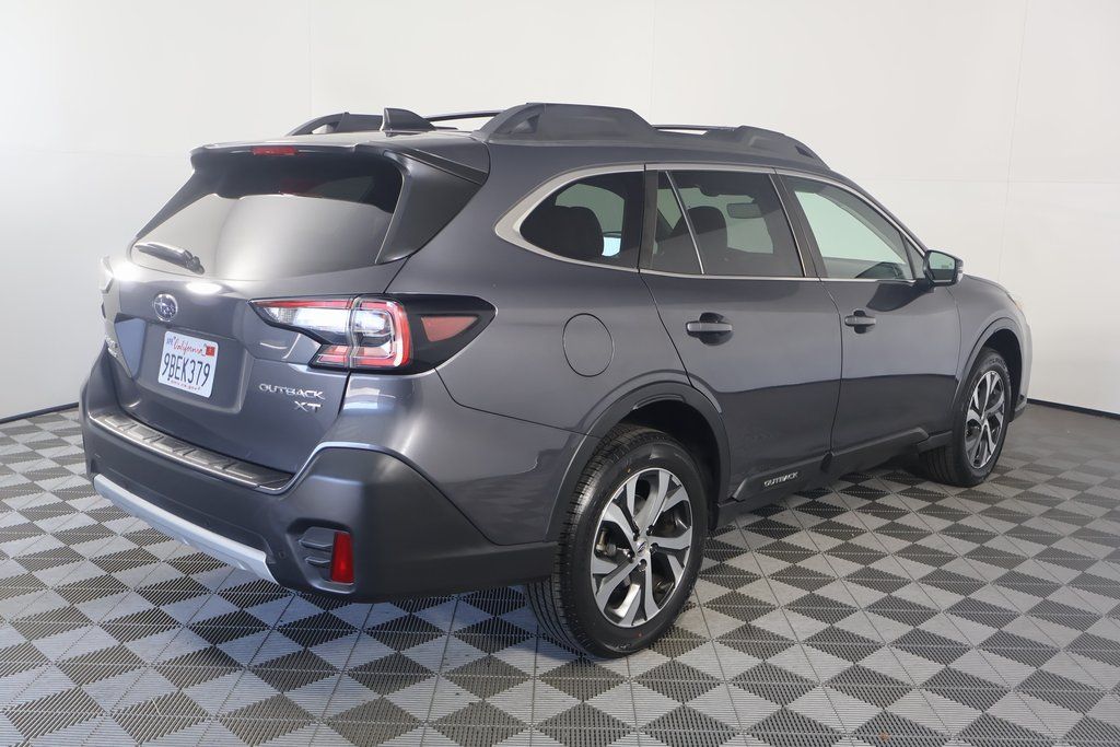 2022 Subaru Outback Limited XT photo 4