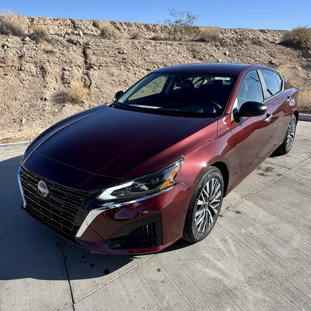 2025 Nissan Altima SV's photo